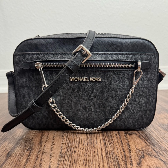 Michael Kors Handbags - Michael Kors Jet Set Large Logo Crossbody Bag